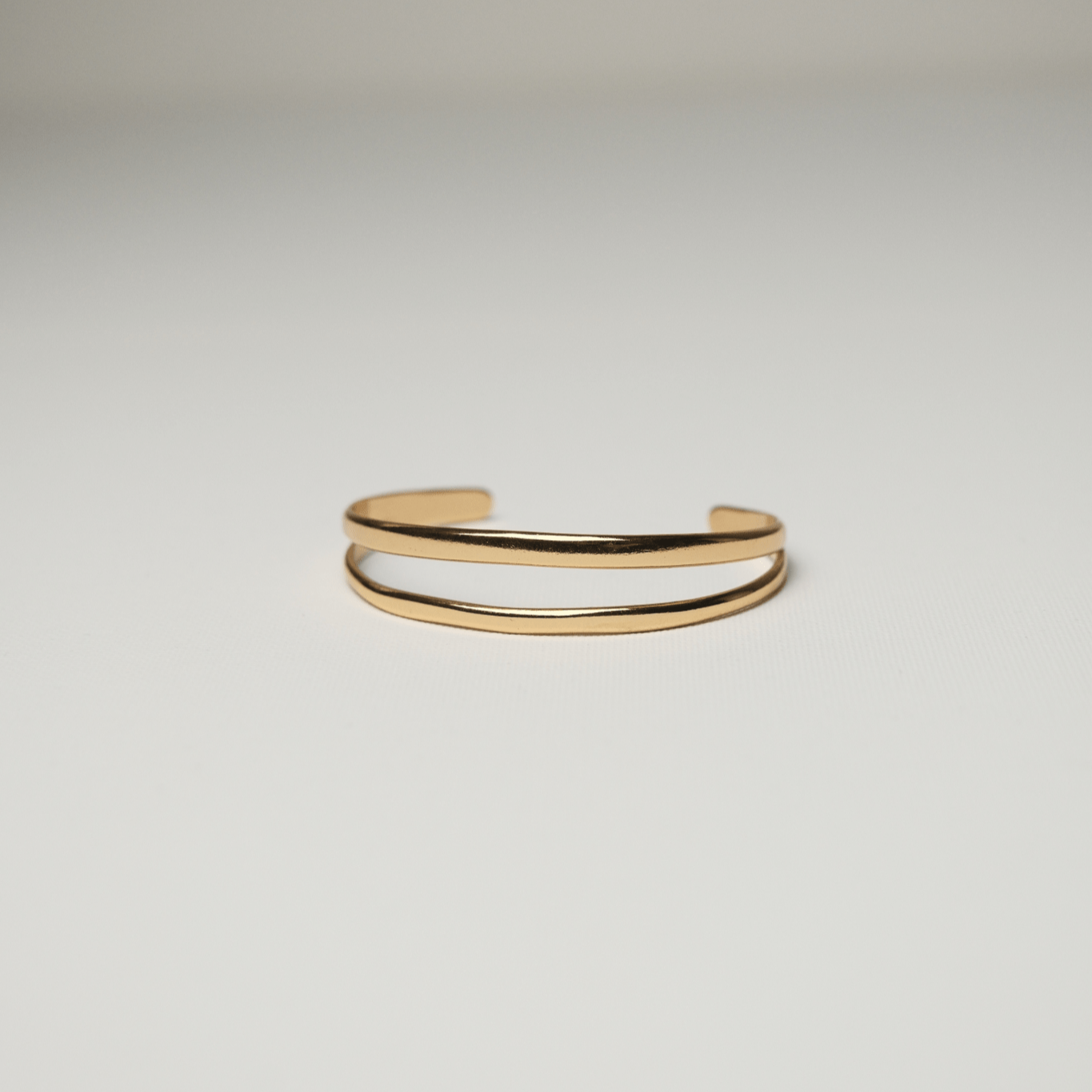 Caress Bracelet - Nyara Jewelry